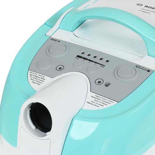 Пылесос Bosch Serie 4 ProHygienic BWD420HYG голубой