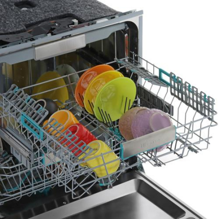 Встраиваемая посудомоечная машина Hisense HV693A66UVAD