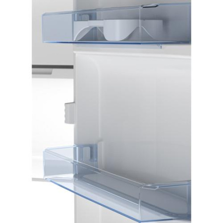 Холодильник компактный Beko B1RSSE852B черный