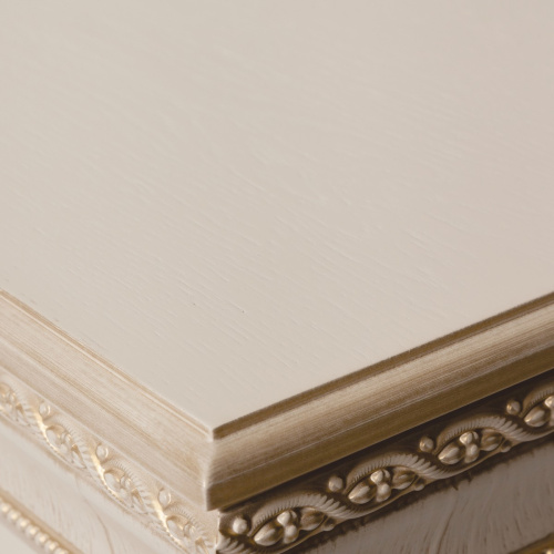 Электрокамин RealFlame Patricia WT белый дуб с золотой патиной с очагом Fobos Lux BL S