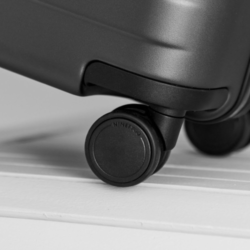 Чемодан NINETYGO Rhine Luggage (120402) 28" черный