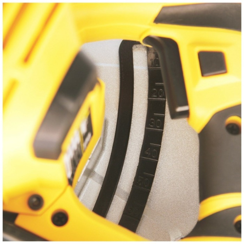 Пила дисковая Kolner KCS 210/2000