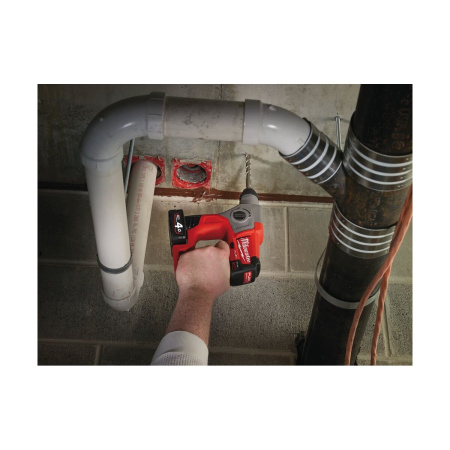 Перфоратор Milwaukee M12 Fuel CH-402C (4933441475) 2 АКБ +ЗУ