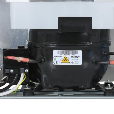 Холодильник с морозильником Beko RCNK335E20VW белый