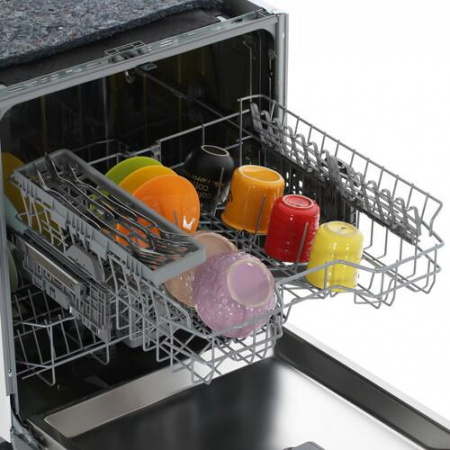 Встраиваемая посудомоечная машина Hotpoint HI 4B66WS