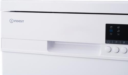 Посудомоечная машина Indesit DFS 1C269 белый