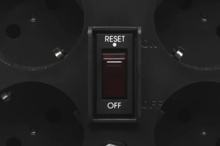 Стабилизатор напряжения Powercom TCA-1200 BL